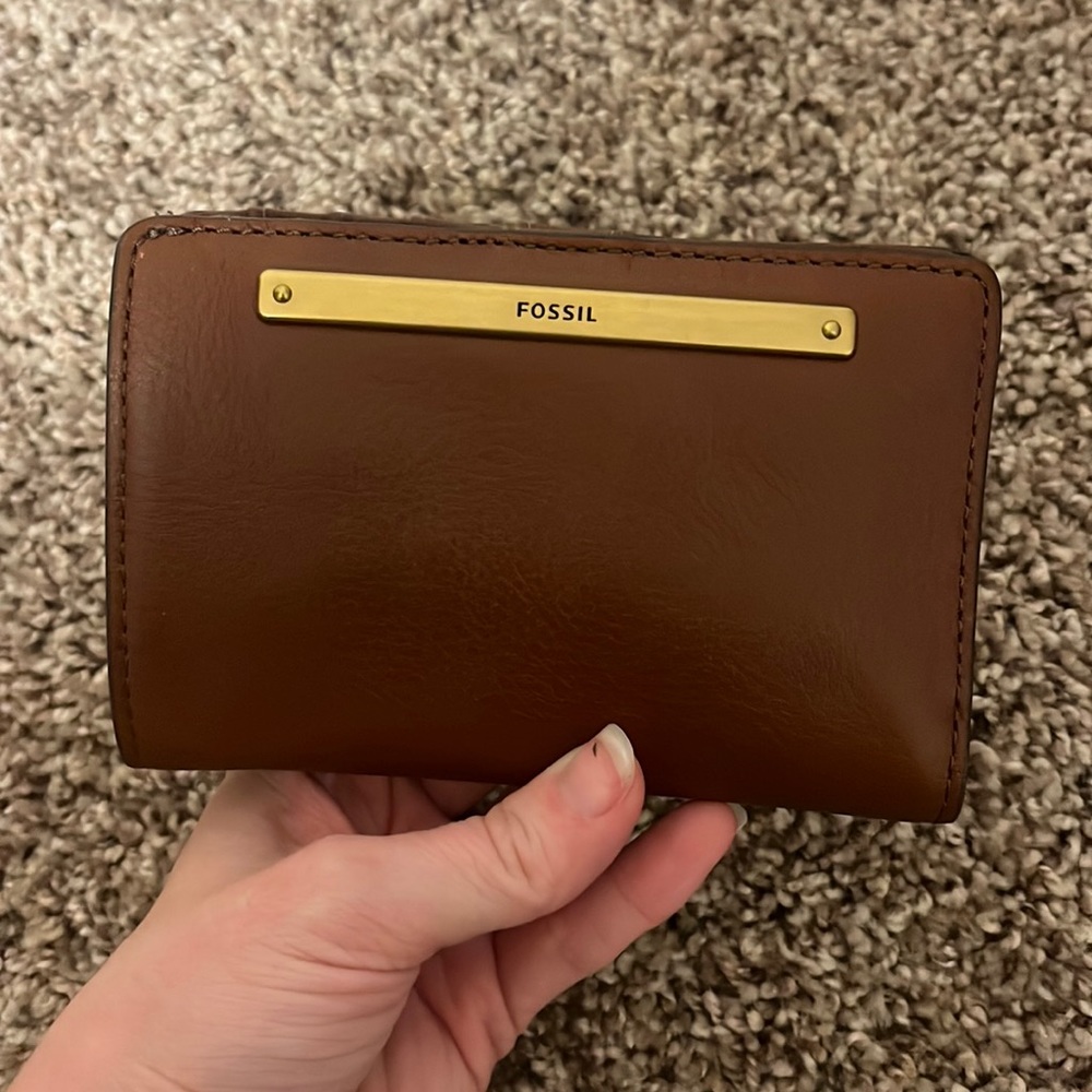 fossil wallet